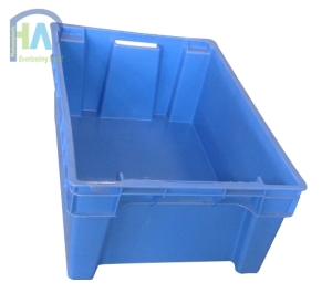 Thùng nhựa đặc YM002