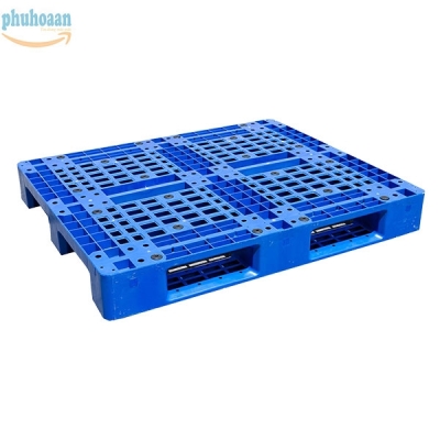 Pallet nhựa liền khối 1 mặt có lõi sắt HT-466