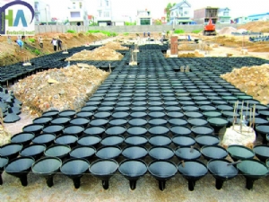 Phễu nhựa dùng trong công nghệ Top base