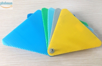 Tấm nhựa danpla màu xanh lam