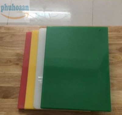 Thớt nhựa màu xanh 400x300x9 mm NTT